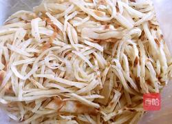 鸡蛋素炒饼的做法图解1