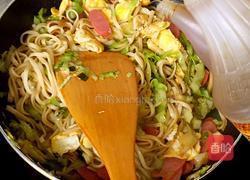 蔬菜蛋炒面的做法图解17