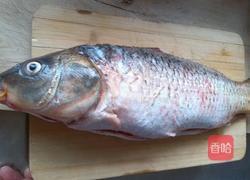 黄焖鲤鱼块的做法图解1