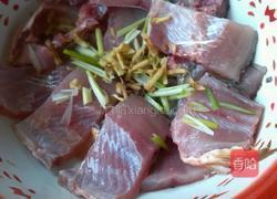 黄焖鲤鱼块的做法图解2