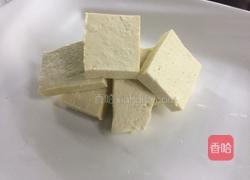 香椿煎豆腐的做法图解1