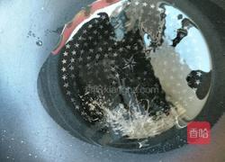 肉丁包菜炒饭的做法图解2