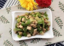 芹菜杏鲍菇炒肉丁