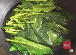牛肉菠菜面的做法图解2