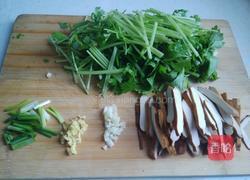 香干炒小西芹的做法图解2