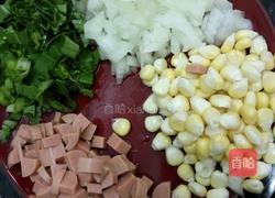 火腿玉米蛋炒饭的做法图解1