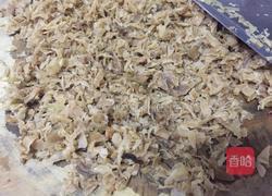 牛扒腊肉外婆菜排骨肉沫焗饭的做法图解1