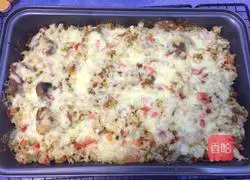 Illustration of how to make steak, bacon, grandma's vegetable, ribs and minced rice with baked rice 11