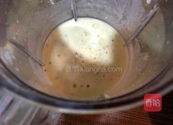 黄心猕猴桃奶昔的做法图解4