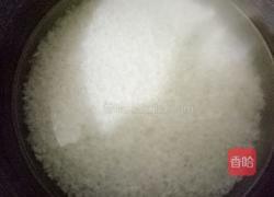 红糖龙眼红枣羹的做法图解3