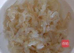 海蜇丝拌黄瓜的做法图解3