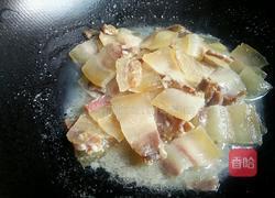 蒜苔炒腊肉的做法图解3