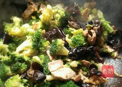 木耳西兰花的做法图解5