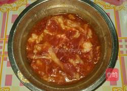 猪肉焖菜的做法图解2