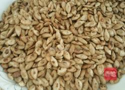 炒南瓜籽的做法图解4