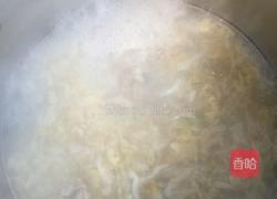 大骨头炖酸菜的做法图解5