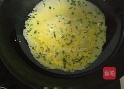 鸡蛋韭菜饼的做法图解3