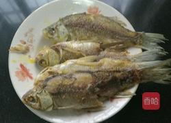 咸菜烧鲫鱼的做法图解11