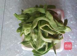 豆角闷土豆的做法图解1