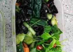 凉拌青瓜木耳胡萝卜
