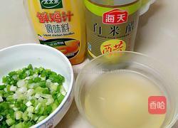 素素(清炒豆芽粉丝)的做法图解2