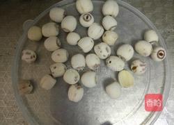 桃胶银耳莲子百合赤小豆羹的做法图解4