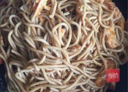 虾仁番茄炒面的做法图解4