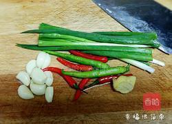 清蒸武昌鱼之孔雀开屏的做法图解4