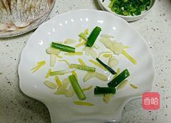 清蒸武昌鱼之孔雀开屏的做法图解6