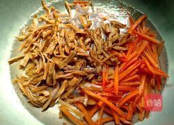 黄花菜炒肉丝的做法图解4