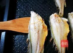 「Cathy边吃边营养」低脂版香煎黄花鱼的做法图解11