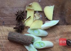 红烧肉烧鹌鹑蛋的做法图解4