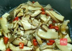 蒜香三菇烩的做法图解10