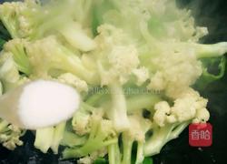 青椒炒有机花菜的做法图解10