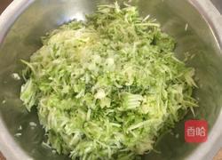 西葫芦鸡蛋馅饼的做法图解1