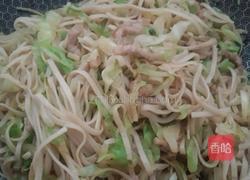 包菜肉丝炒面的做法图解9