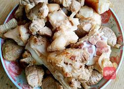 花生米炖猪脚的做法图解5