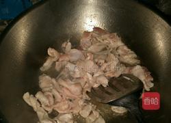 尖椒炒肉筋的做法图解3