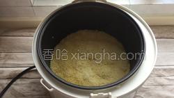 炒小米的做法图解1