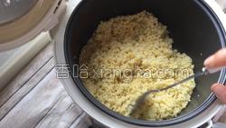炒小米的做法图解2
