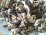 香菇炒瘦肉的做法[图]