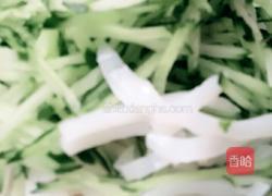 肉丝拉皮的做法图解2