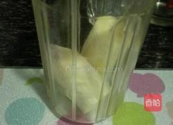 香蕉奶昔的做法图解4