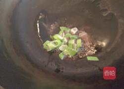 白菜猪肉炖粉条的做法图解3