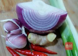 排骨玉米海带汤的做法图解6