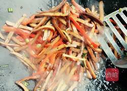 莴笋炒茶干的做法图解6