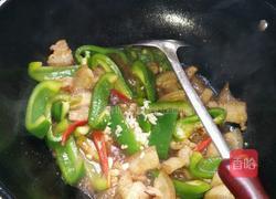 灯笼椒炒五花肉的做法图解6