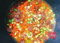 腊肠三色焖饭的做法图解9