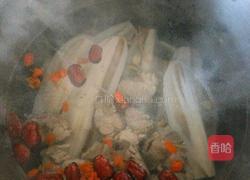 莲藕猪骨汤的做法图解6