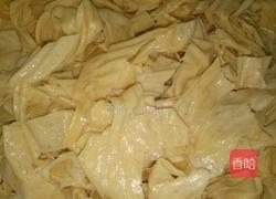 蒜蓉芹菜叶豆腐皮(凉菜）的做法图解3